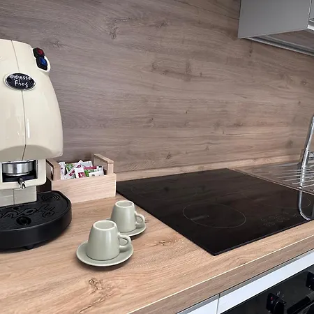 Daisy White Апартаменты Бернальда