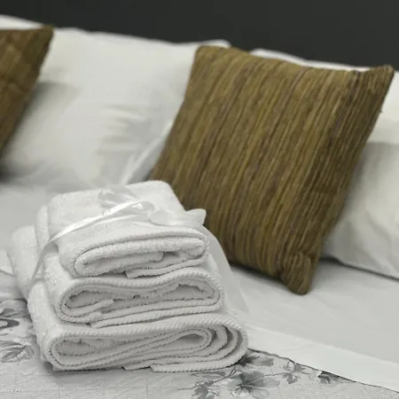 Апартаменты Daisy White *